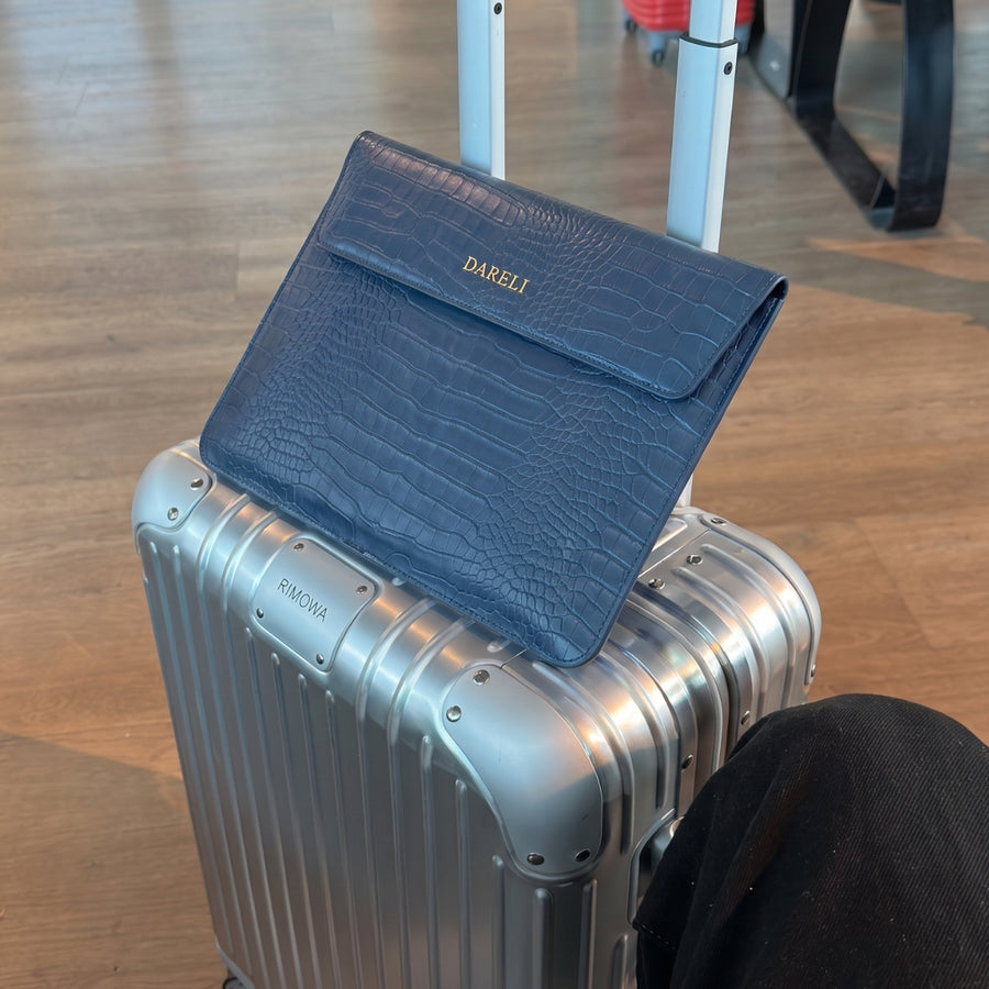 Bellmont Pouch — Navy Blue